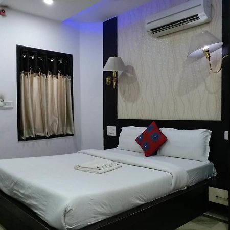 Hotel Laxman Resort By The Golden Taj Group &Hotels Agra  Esterno foto
