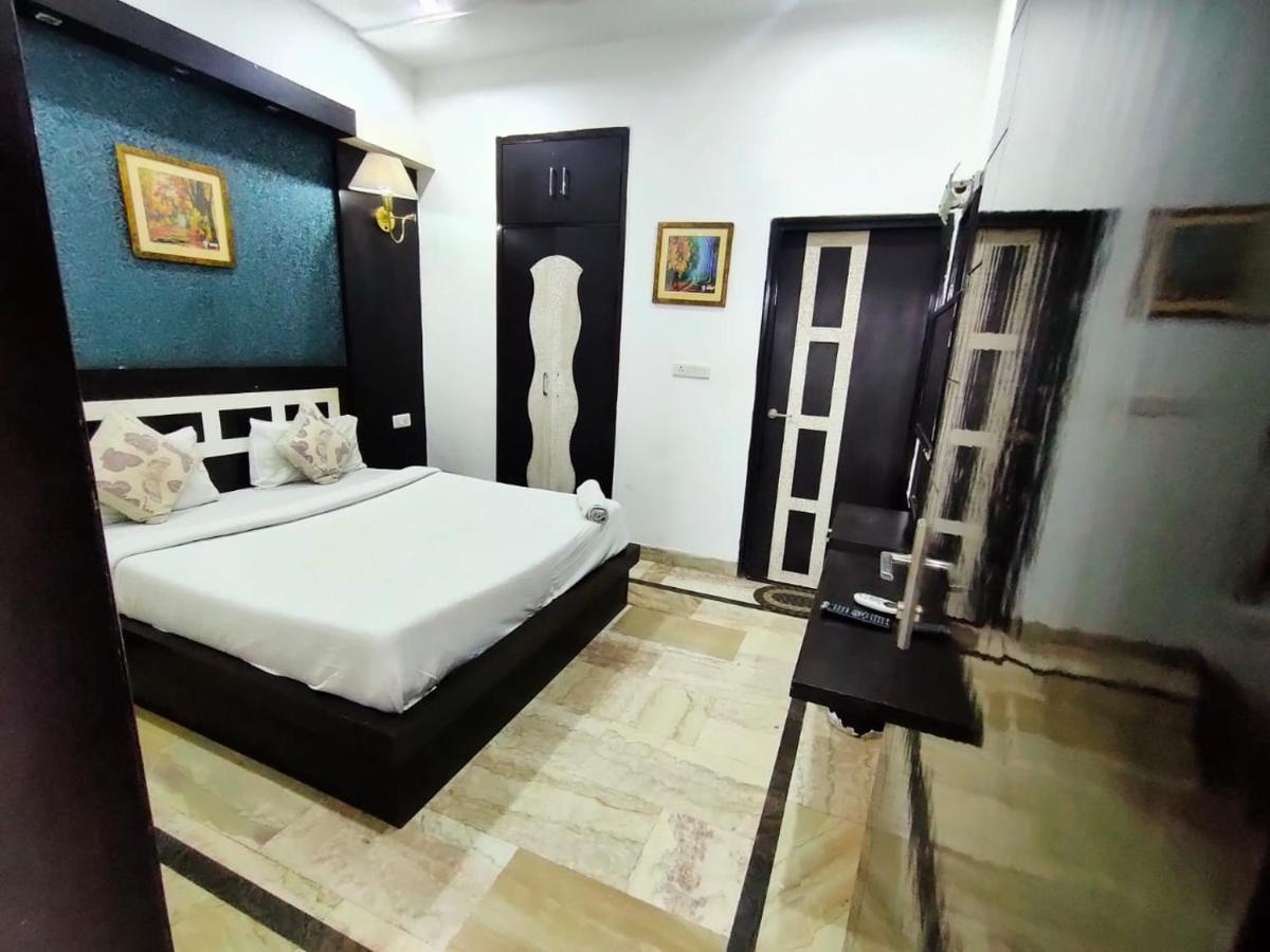 Hotel Laxman Resort By The Golden Taj Group &Hotels Agra  Esterno foto