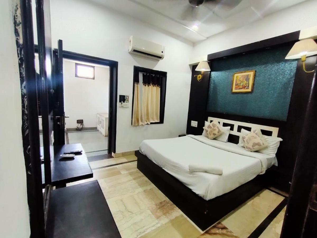Hotel Laxman Resort By The Golden Taj Group &Hotels Agra  Esterno foto