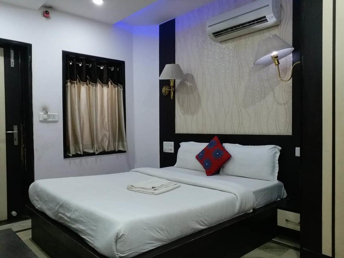 Hotel Laxman Resort By The Golden Taj Group &Hotels Agra  Esterno foto